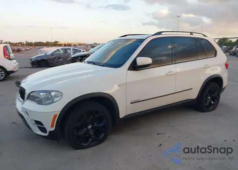 2013 BMW X5 xDrive35I/xDrive35I Premium/xDrive35I Sport Activity из США, поврежденный, VIN 5UXZV4C55D0G53972